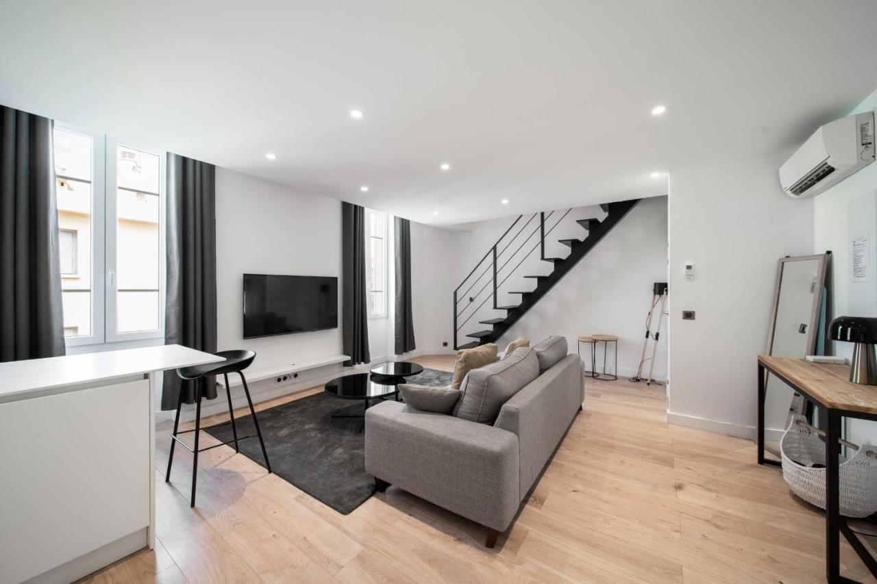 Charming For 4 People - Forville Market Apartamento